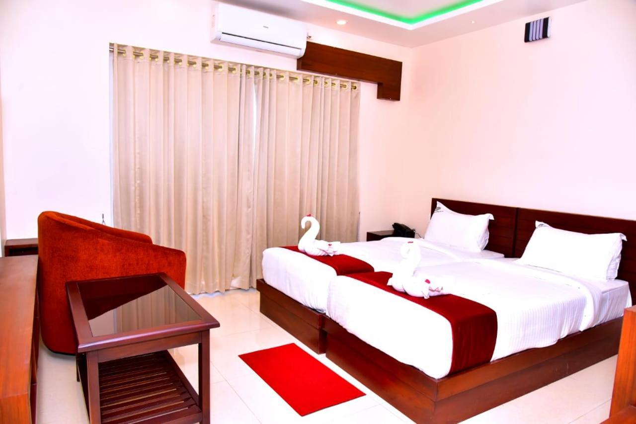 Hotel Coorg Palace Madikeri Luaran gambar