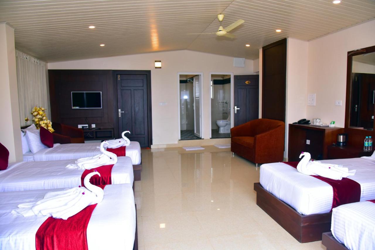 Hotel Coorg Palace Madikeri Luaran gambar